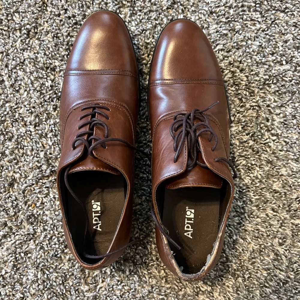 Apt. 9 Men's Classic Brown Oxfords